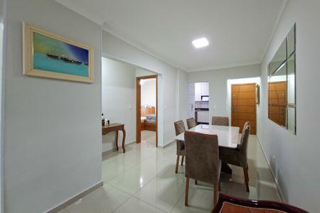 Apartamento para alugar com 127m², 3 quartos e 2 vagas Apartamento para alugar com 127m², 3 quartos e 2 vagasSala