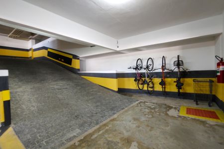 Apartamento para alugar com 127m², 3 quartos e 2 vagas Apartamento para alugar com 127m², 3 quartos e 2 vagasGaragem