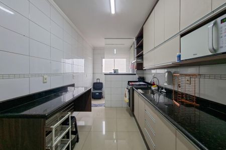 Apartamento para alugar com 127m², 3 quartos e 2 vagas Apartamento para alugar com 127m², 3 quartos e 2 vagasCozinha