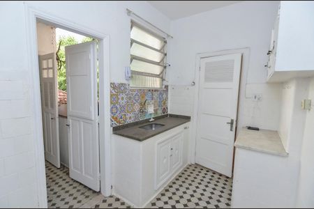 Apartamento à venda com 70m², 2 quartos e sem vaga Apartamento à venda com 70m², 2 quartos e sem vagaCozinha