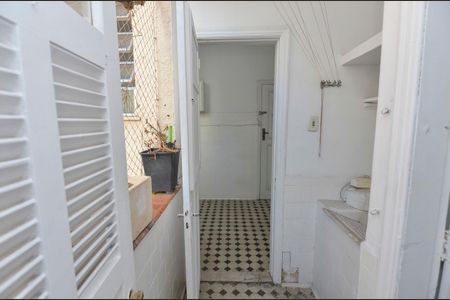 Apartamento à venda com 70m², 2 quartos e sem vaga Apartamento à venda com 70m², 2 quartos e sem vagaÁrea de Serviço