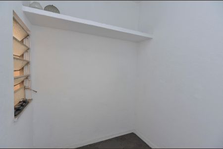 Apartamento à venda com 70m², 2 quartos e sem vaga Apartamento à venda com 70m², 2 quartos e sem vagaQuarto de Serviço