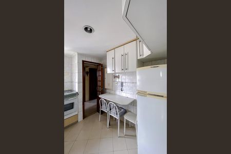 Apartamento à venda com 80m², 2 quartos e 1 vaga Apartamento à venda com 80m², 2 quartos e 1 vagaCozinha