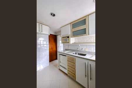 Apartamento à venda com 80m², 2 quartos e 1 vaga Apartamento à venda com 80m², 2 quartos e 1 vagaCozinha