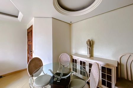 Apartamento à venda com 80m², 2 quartos e 1 vaga Apartamento à venda com 80m², 2 quartos e 1 vagaSala