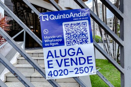 Apartamento à venda com 80m², 2 quartos e 1 vaga Apartamento à venda com 80m², 2 quartos e 1 vagaPlaquinha