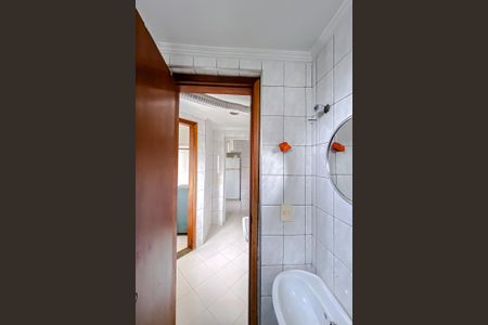 Apartamento à venda com 80m², 2 quartos e 1 vaga Apartamento à venda com 80m², 2 quartos e 1 vagaBanheiro de serviço