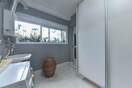 Apartamento à venda com 125m², 3 quartos e 3 vagasLavanderia