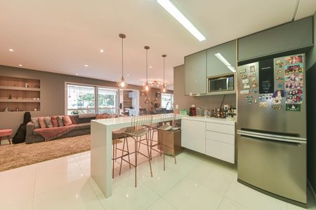 Apartamento à venda com 125m², 3 quartos e 3 vagasCozinha