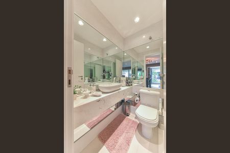 Apartamento à venda com 125m², 3 quartos e 3 vagasLavabo