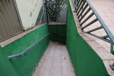 Casa à venda com 188m², 3 quartos e 2 vagasEscada