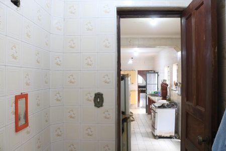 Casa à venda com 188m², 3 quartos e 2 vagasBanheiro 1