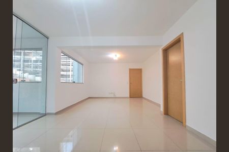 Sala de apartamento para alugar com 4 quartos, 130m² em Buritis, Belo Horizonte