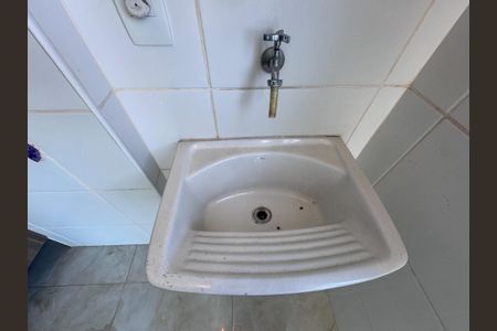 Apartamento à venda com 180m², 4 quartos e 2 vagas Apartamento à venda com 180m², 4 quartos e 2 vagasCozinha e Área de Serviço