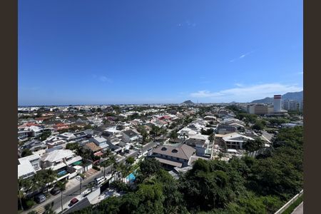 Apartamento à venda com 180m², 4 quartos e 2 vagas Apartamento à venda com 180m², 4 quartos e 2 vagasTerraço