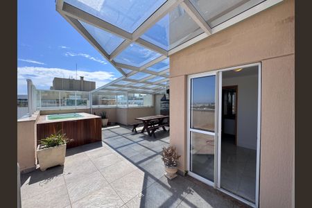 Apartamento à venda com 180m², 4 quartos e 2 vagas Apartamento à venda com 180m², 4 quartos e 2 vagasTerraço