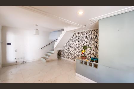 Sala de casa para alugar com 2 quartos, 115m² em Cidade Patriarca, São Paulo