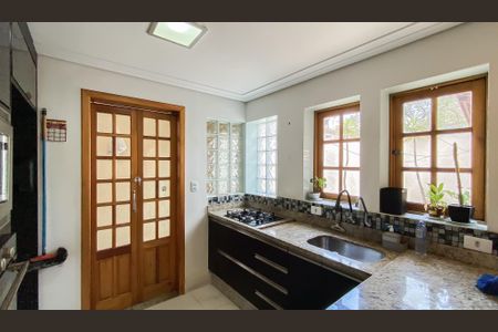 Casa para alugar com 115m², 2 quartos e 2 vagas Casa para alugar com 115m², 2 quartos e 2 vagasCozinha