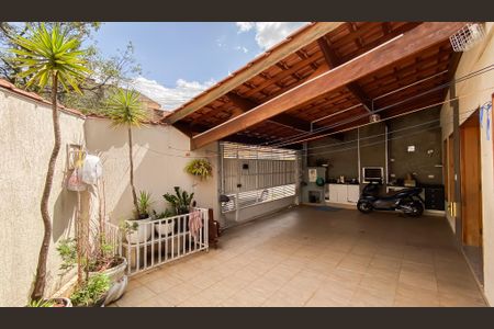 Casa para alugar com 115m², 2 quartos e 2 vagas Casa para alugar com 115m², 2 quartos e 2 vagasGaragem