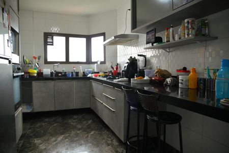 Apartamento para alugar com 180m², 3 quartos e 3 vagasCozinha 