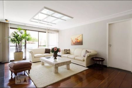 Apartamento para alugar com 180m², 3 quartos e 3 vagas Apartamento para alugar com 180m², 3 quartos e 3 vagasÁrea comum - Hall Social