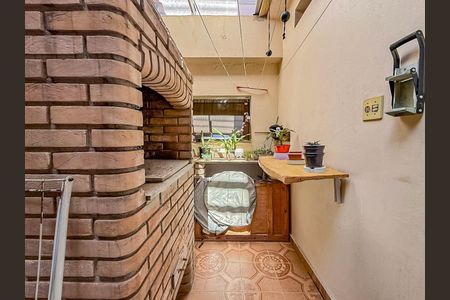 Casa à venda com 150m², 3 quartos e 2 vagas Casa à venda com 150m², 3 quartos e 2 vagasÁrea gourmet