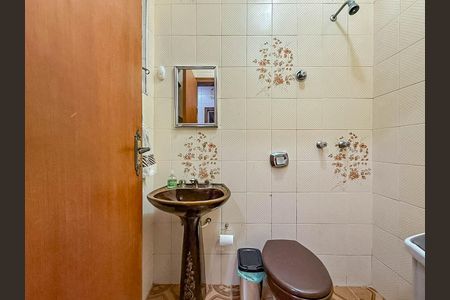 Casa à venda com 150m², 3 quartos e 2 vagas Casa à venda com 150m², 3 quartos e 2 vagasBanheiro de serviço