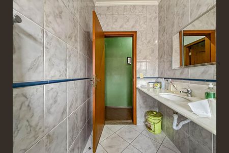 Casa à venda com 150m², 3 quartos e 2 vagas Casa à venda com 150m², 3 quartos e 2 vagasBanheiro Social