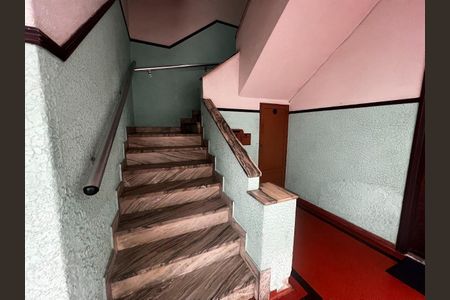 Apartamento à venda com 125m², 3 quartos e sem vaga Apartamento à venda com 125m², 3 quartos e sem vagaHall