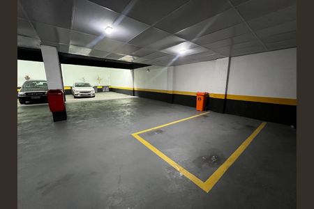 Apartamento para alugar com 100m², 2 quartos e 1 vaga Apartamento para alugar com 100m², 2 quartos e 1 vagaGaragem