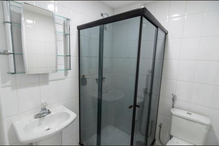 Apartamento para alugar com 100m², 2 quartos e 1 vaga Apartamento para alugar com 100m², 2 quartos e 1 vagaBanheiro da Suíte 2