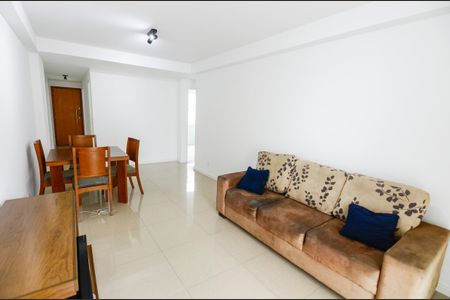 Apartamento para alugar com 100m², 2 quartos e 1 vaga Apartamento para alugar com 100m², 2 quartos e 1 vagaSala