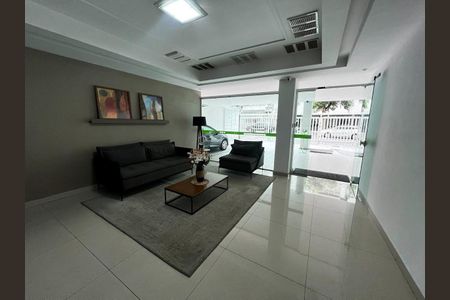 Apartamento para alugar com 100m², 2 quartos e 1 vaga Apartamento para alugar com 100m², 2 quartos e 1 vagaHall