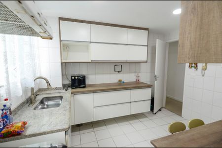 Apartamento para alugar com 100m², 2 quartos e 1 vaga Apartamento para alugar com 100m², 2 quartos e 1 vagaCozinha
