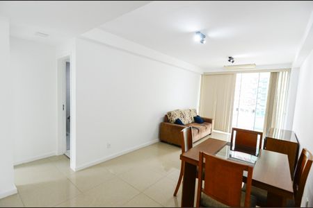 Apartamento para alugar com 100m², 2 quartos e 1 vaga Apartamento para alugar com 100m², 2 quartos e 1 vagaSala
