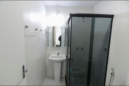 Apartamento para alugar com 100m², 2 quartos e 1 vaga Apartamento para alugar com 100m², 2 quartos e 1 vagaBanheiro da Suíte 1
