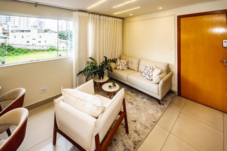 Apartamento à venda com 3 quartos, 176m² em Paquetá, Belo Horizonte