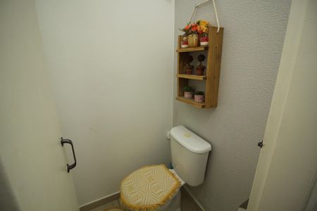 Casa à venda com 90m², 3 quartos e 2 vagasLavabo