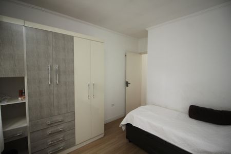 Casa à venda com 90m², 3 quartos e 2 vagasQuarto