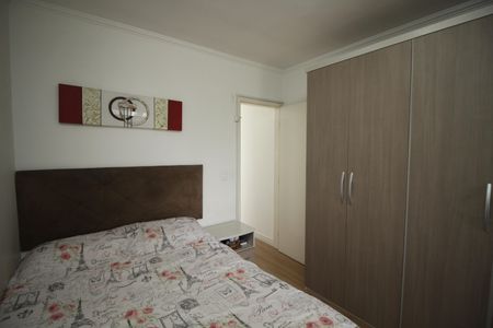 Casa à venda com 90m², 3 quartos e 2 vagasSuíte