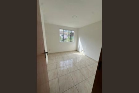 Quarto 1 de casa de condomínio para alugar com 2 quartos, 50m² em Tanque, Rio de Janeiro