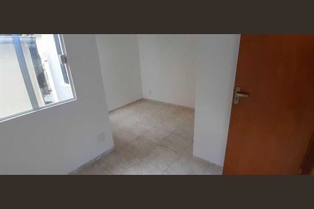 Quarto 2 de casa para alugar com 2 quartos, 50m² em Tanque, Rio de Janeiro