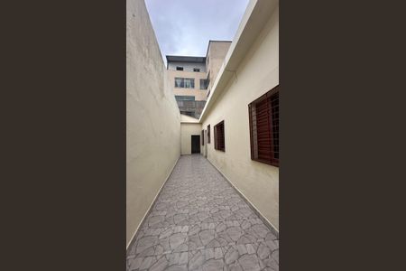 Casa à venda com 60m², 2 quartos e 2 vagasQuintal