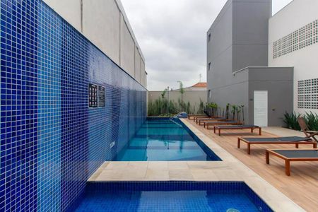 Apartamento para alugar com 39m², 2 quartos e 1 vaga Apartamento para alugar com 39m², 2 quartos e 1 vagaÁrea comum - Piscina