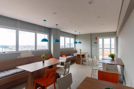 Apartamento para alugar com 39m², 2 quartos e 1 vaga Apartamento para alugar com 39m², 2 quartos e 1 vagaÁrea comum - Salão de festas