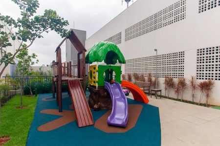 Apartamento para alugar com 39m², 2 quartos e 1 vaga Apartamento para alugar com 39m², 2 quartos e 1 vagaÁrea comum - Playground