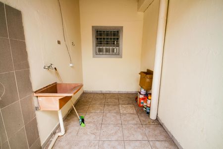 Área de Serviço de casa para alugar com 2 quartos, 110m² em Vilamar, Praia Grande