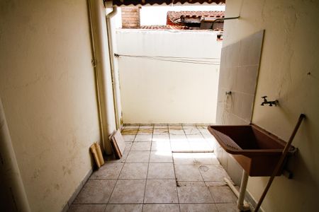 Área de Serviço de casa para alugar com 2 quartos, 110m² em Vilamar, Praia Grande