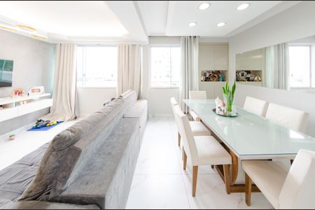 Apartamento à venda com 86m², 3 quartos e 1 vagaSala