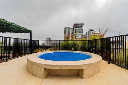 Studio para alugar com 25m², 1 quarto e sem vaga Studio para alugar com 25m², 1 quarto e sem vagaÁrea comum - Piscina